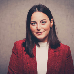 Büsra Sen