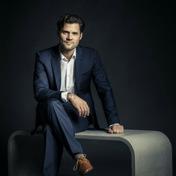 Gregor Uhlmann