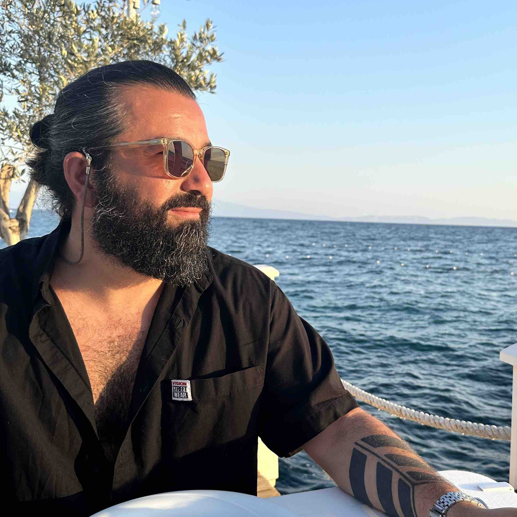 Eddi Hedayati Sales Director Medico FILA/Tamaris MEDICO