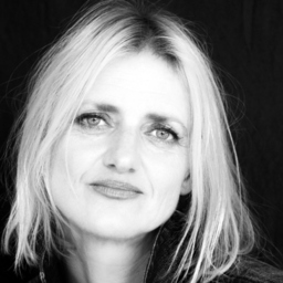 Claudia Hurt