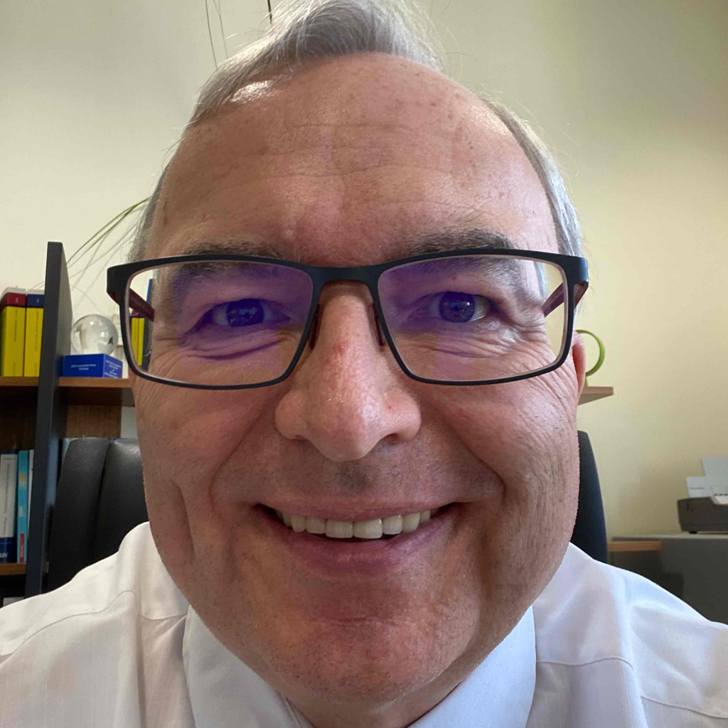 Dr. Hans Peter Opitz Mitglied des Industriebeirats Capiton AG XING