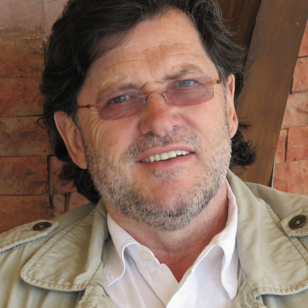 Urs Grossenbacher Tour Guide bei DEFENDER Tours in Murten und Privat