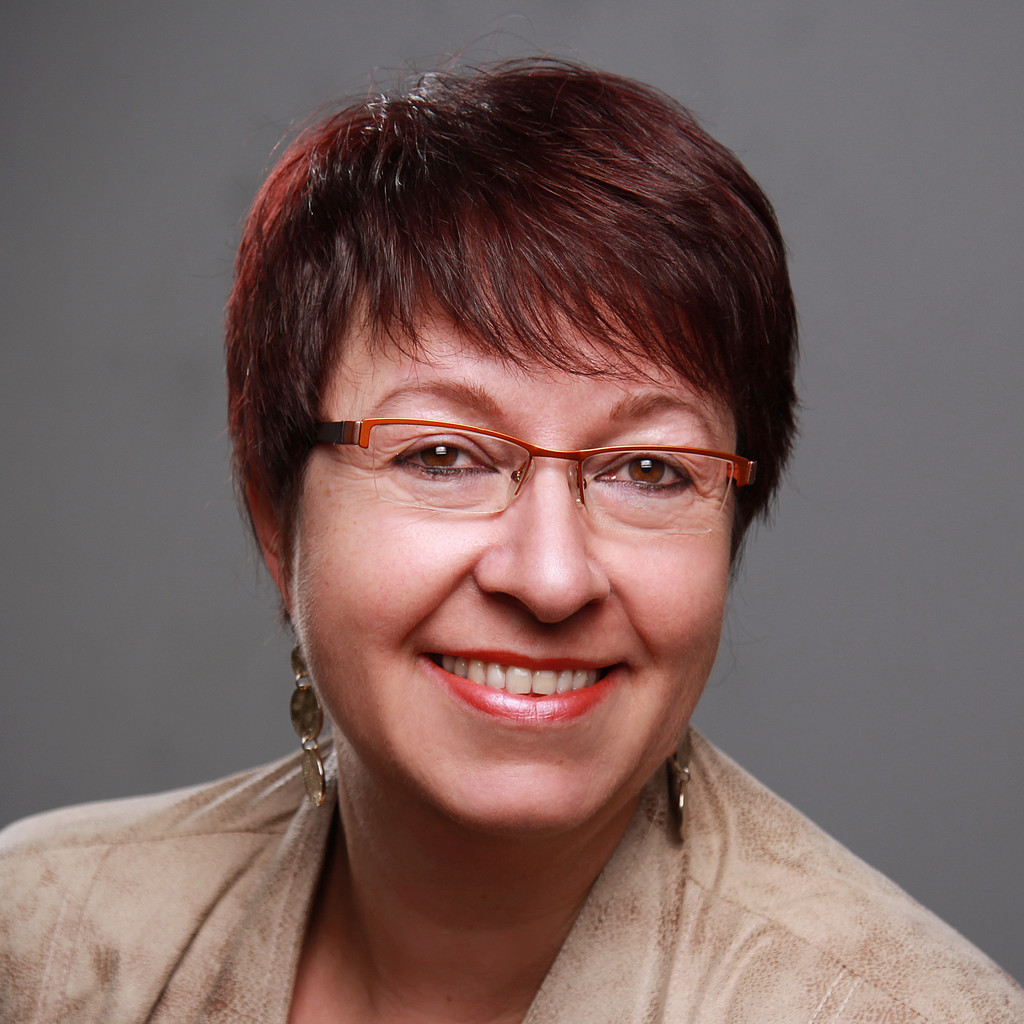Susan Das Assistenz Der Geschaftsleitung Variahome Bauer Holzbausysteme Gmbh Co Kg Xing