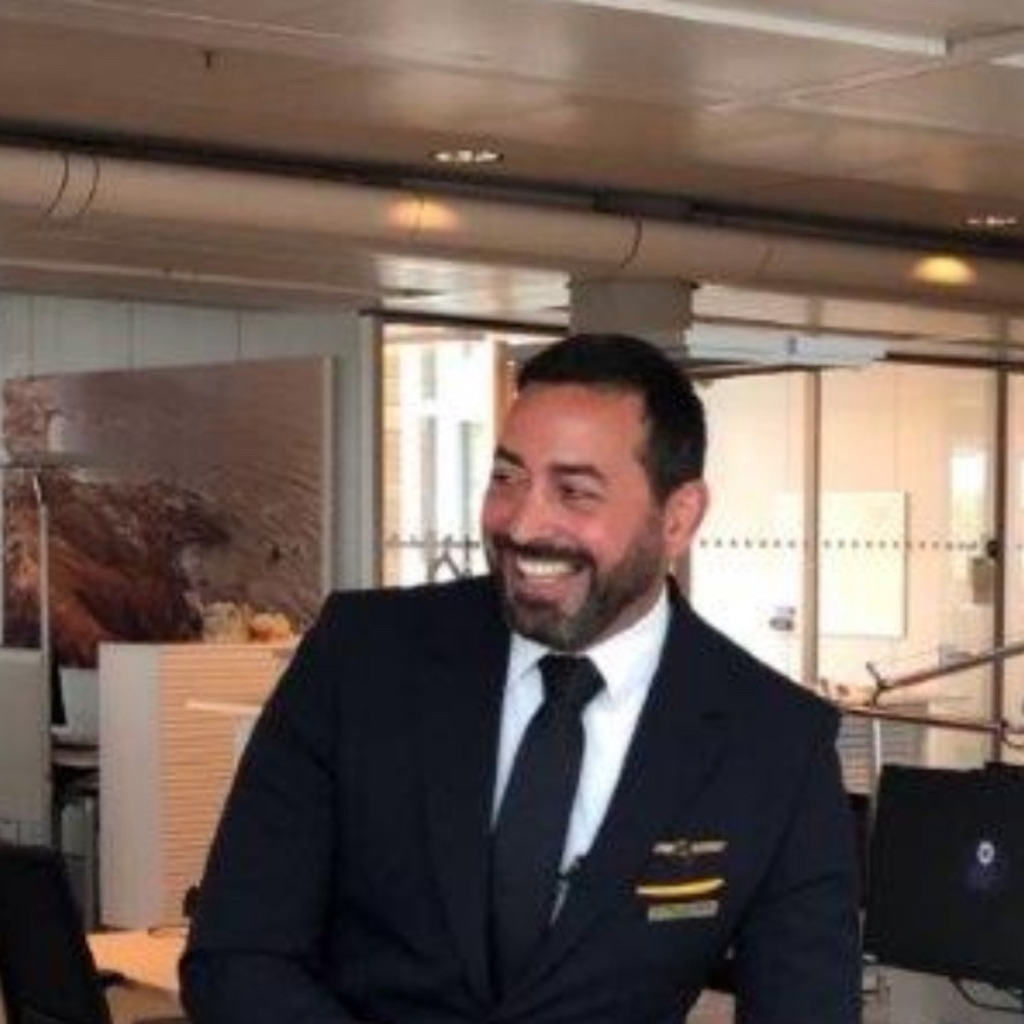 Manuel Reis de Sousa Leitender Angestellter; GroßraumPurser P2