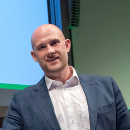 Dr. Philipp Haas