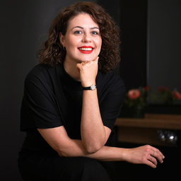 Karen Holzwarth