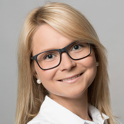 Julia Leluschko 