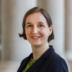 Dr. Eva Kraus