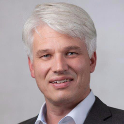Dr. Thomas Wolff