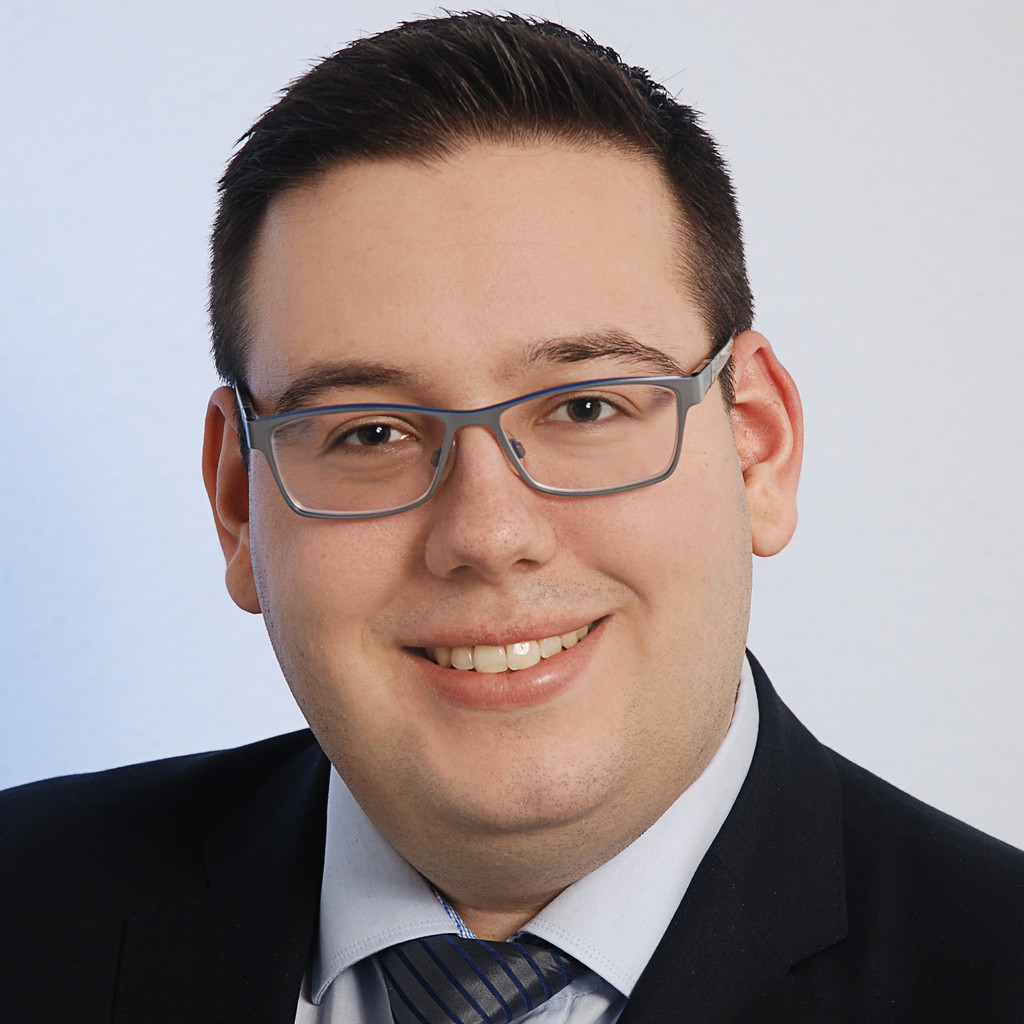 Miguel Cerro Fernández Customer Engagement & Sales CERRO EDV