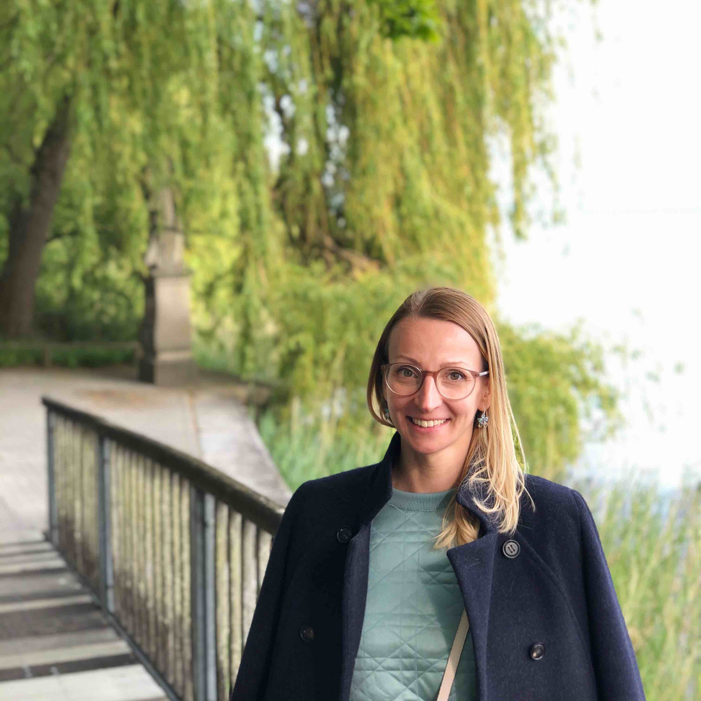 Franziska Pitzk Business Development Manager Healthcare/ Founder