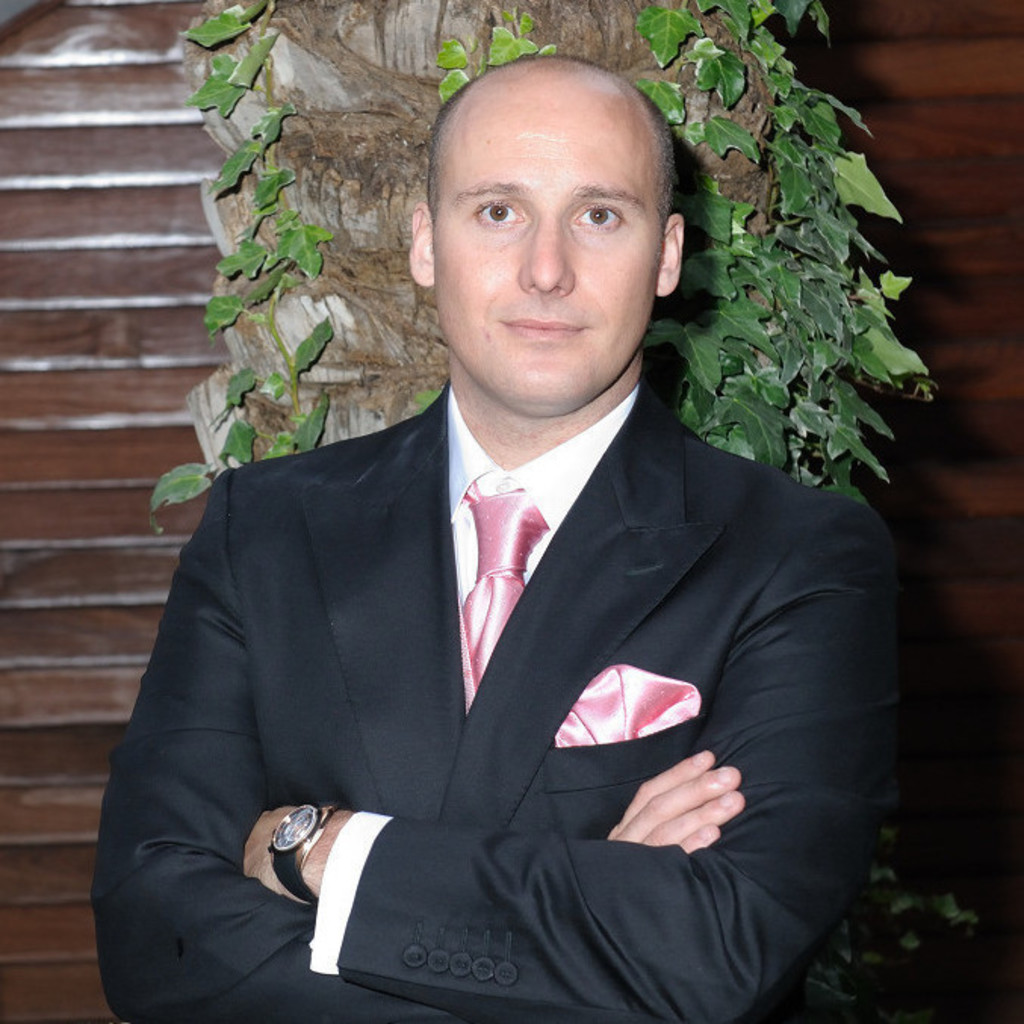 FRANCISCO BUSTOS Sales Department Assistant PROEX DRINKS GROUP XING