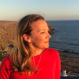 Nicole Radel