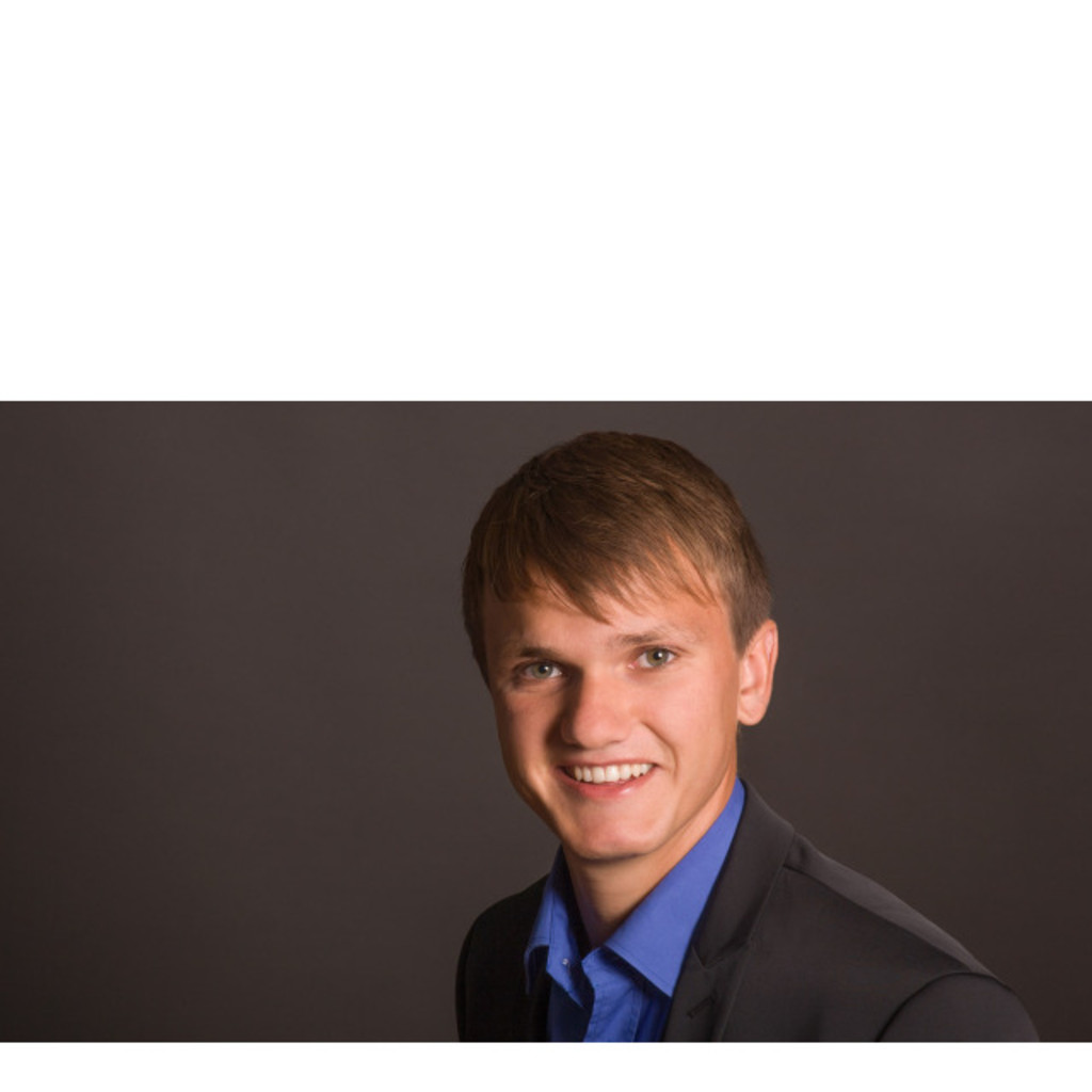 Alex Kremer International Management Fachhochschule des