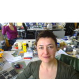Iris Oezgen