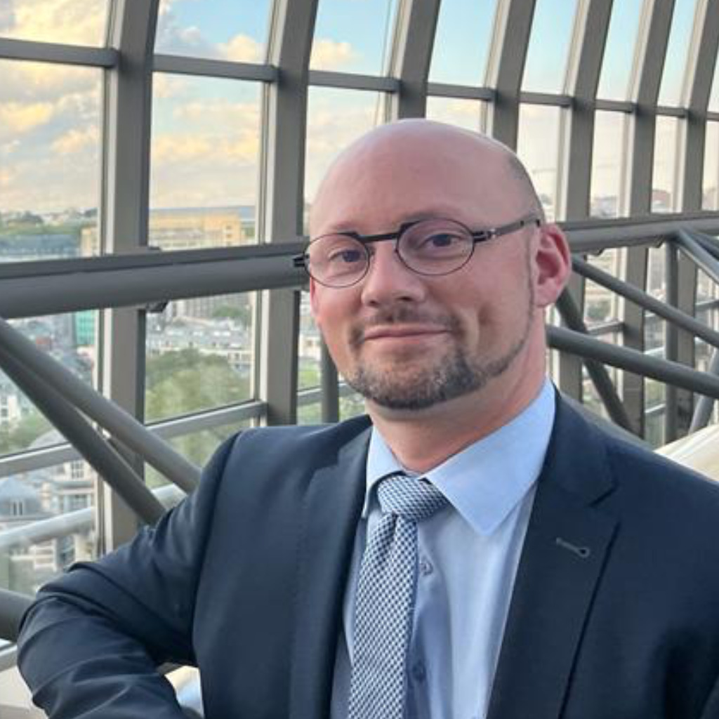 Dr. Eric Armengaud Technische Informatik Technische Universität