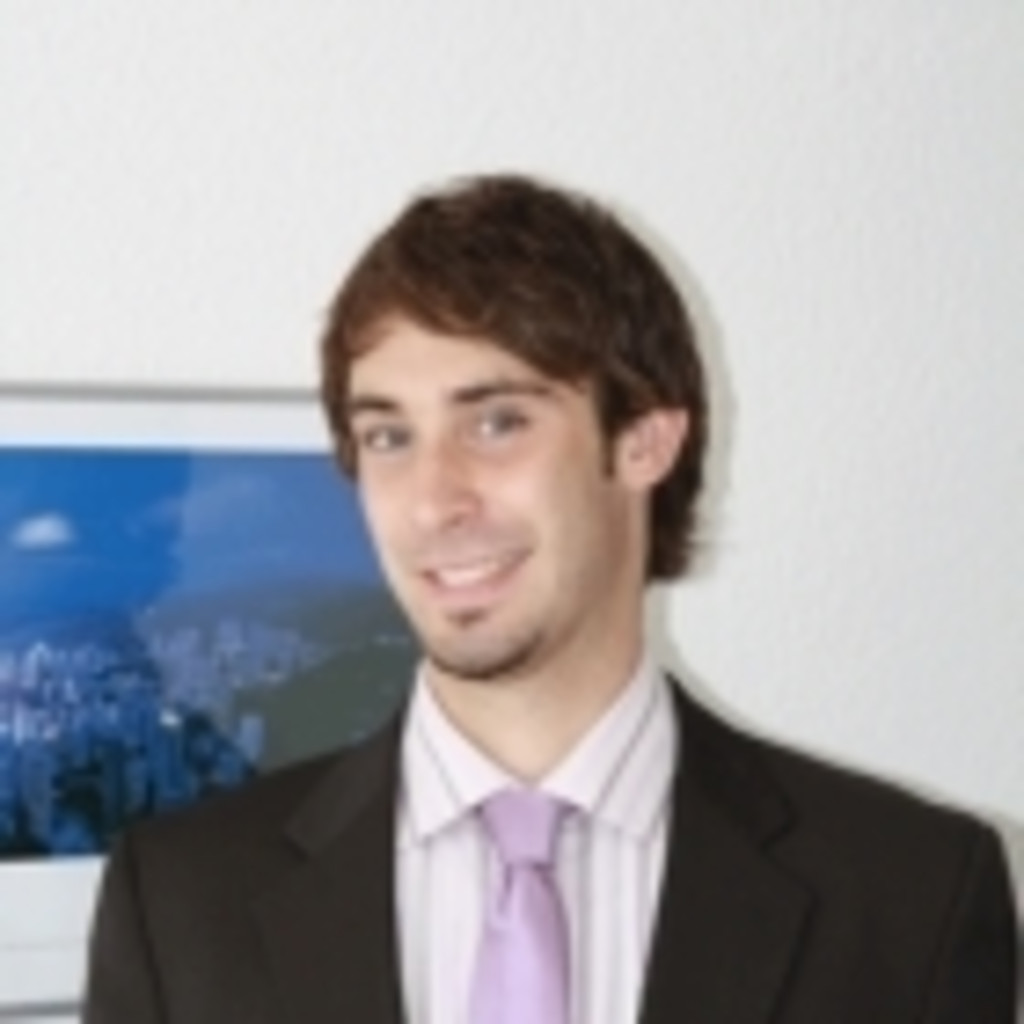 Stéphane Lebreton Referent Planung & Marktforschung Renault