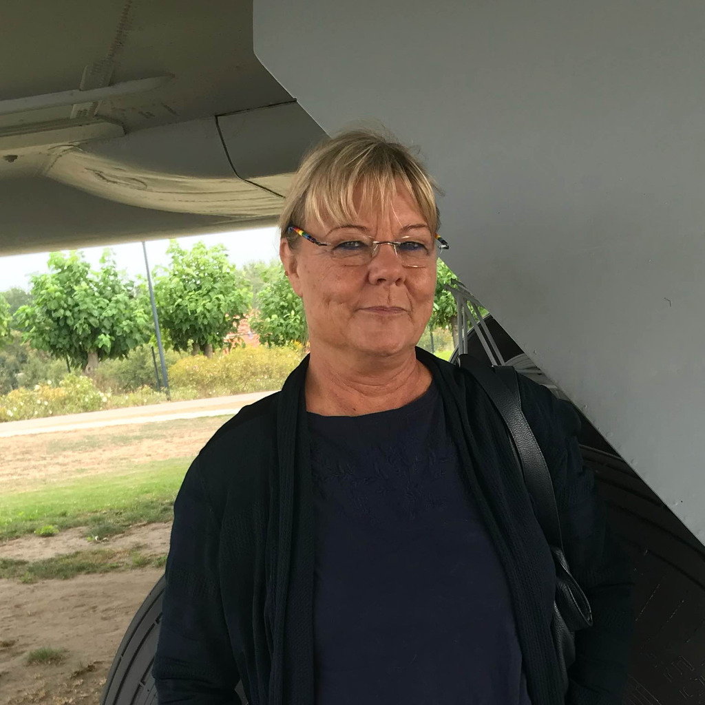 Christiana Lange Gesundheits und Krankenpfleger auf der