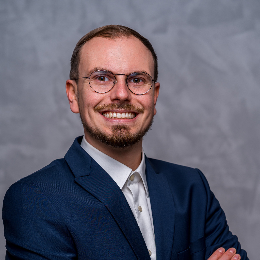 Thomas Mokros Projektmanager Digitalisierung Menü 2000