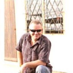 Franky D. Hewer