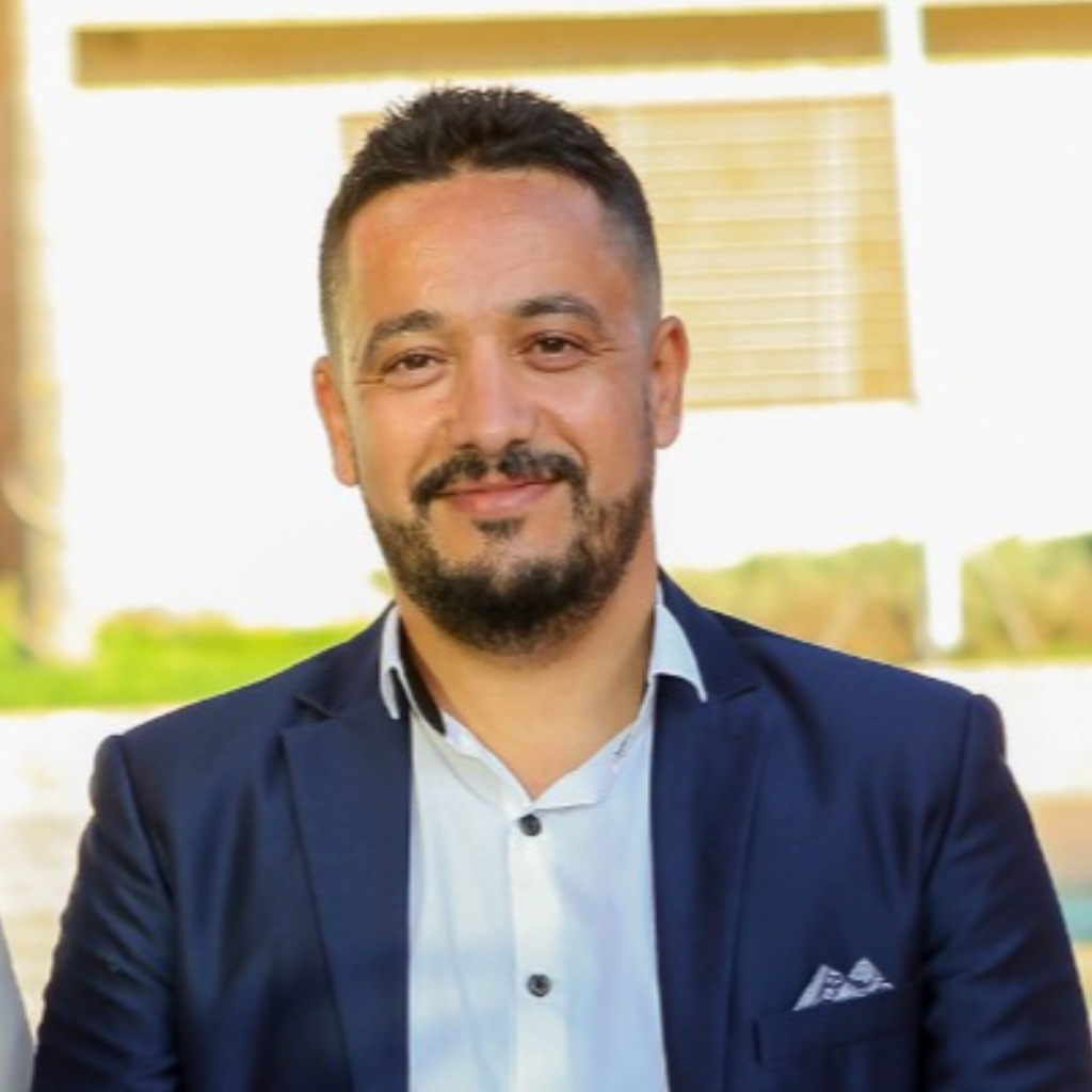 Abdenbi Abouqora Development Engineer Daimler AG XING