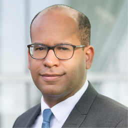 Dr. Eric Suero Molina