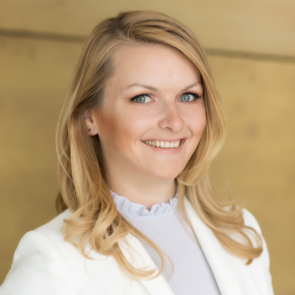 Mag. Agnes (Agi) Kovacs Account Executive Majors Zoom Video