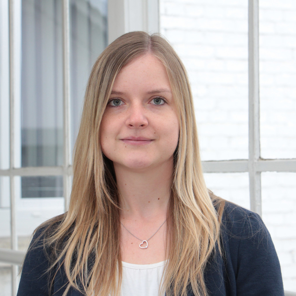 Caroline Sartorius: A Life of Philanthropy and Social Media Influence
