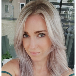 Nadine Hildebrandt-Walzog