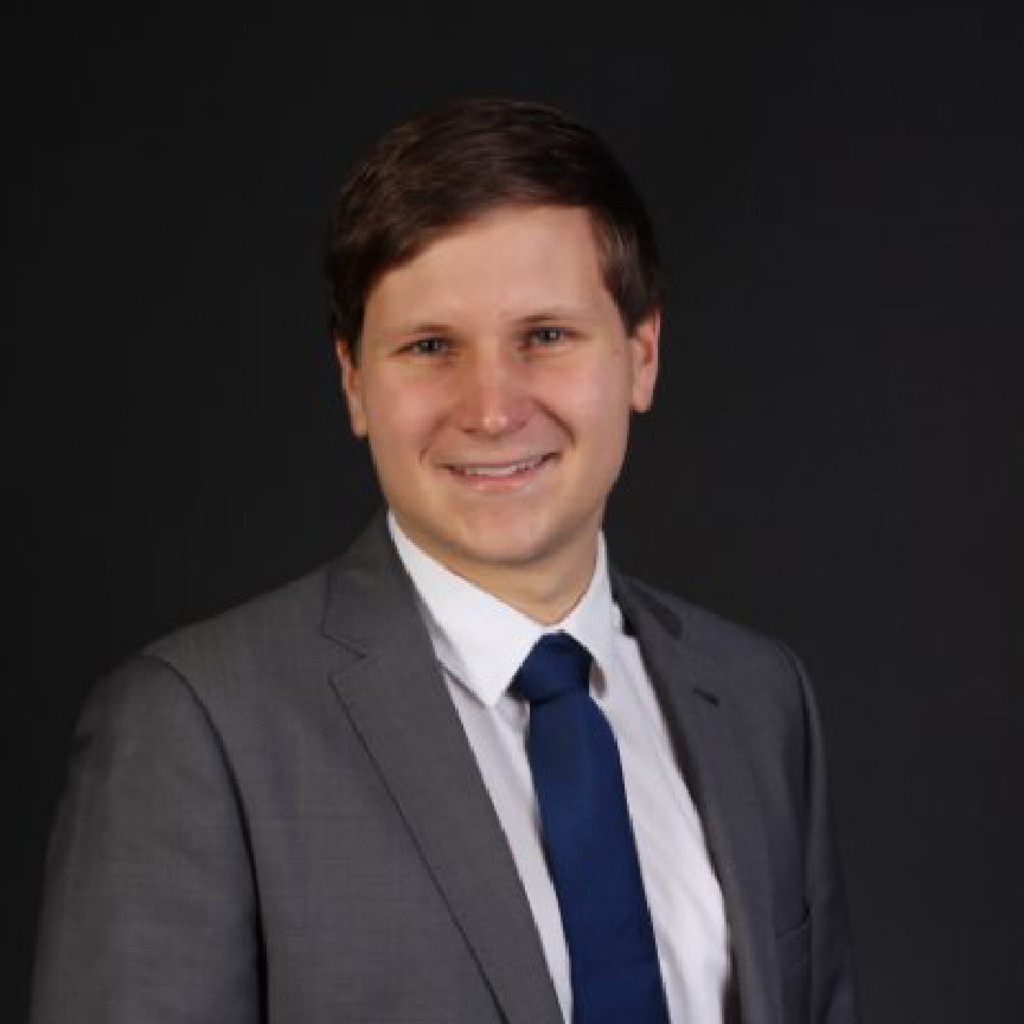 Julian Ried Associate Slaughter and May XING