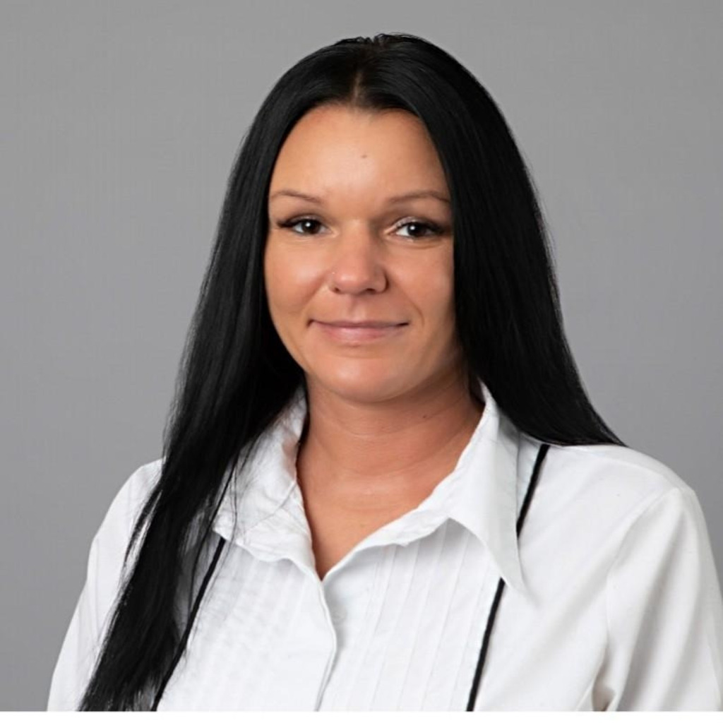 Anja Jende Stellvertretender Leiter Restaurant zum Schiff XING