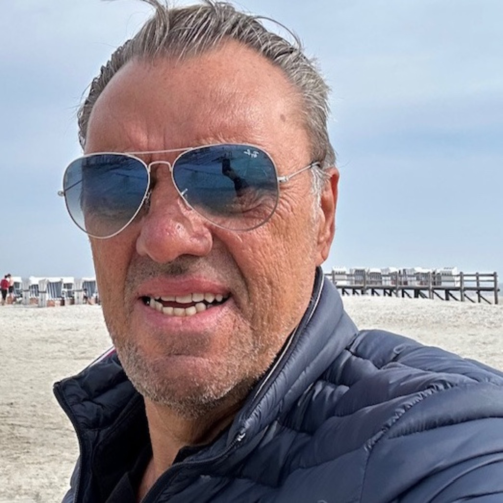 Uwe Scholz - Privatier - Privat | XING