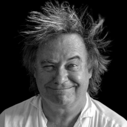 Wolfgang Glass