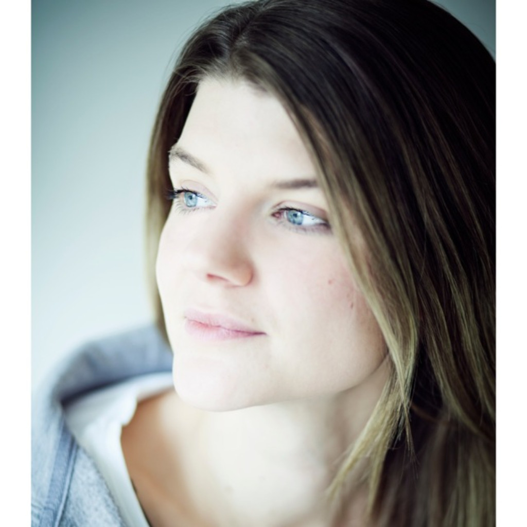 Jennifer boden unternehmenskommunikation vertrieb intrada