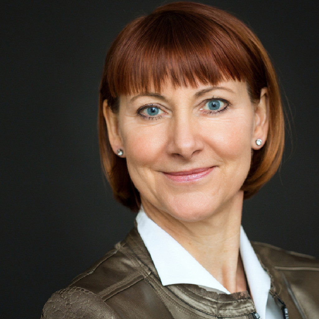 Anke Naujok - Head of Controlling and Finance - Deutsches ...