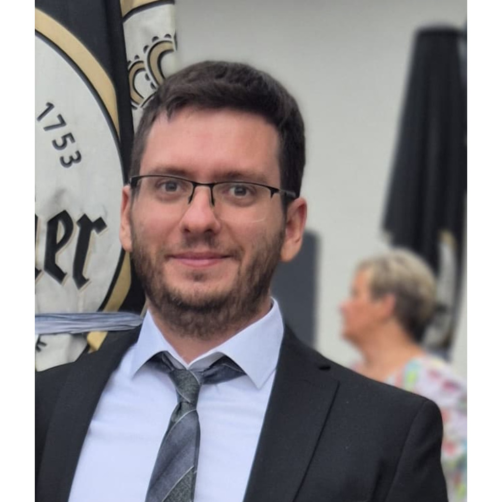 Valerio Bernunzo Versand und Montage Mitarbeiter Eugen Hensle