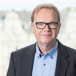 Dr. Uwe Gaumert