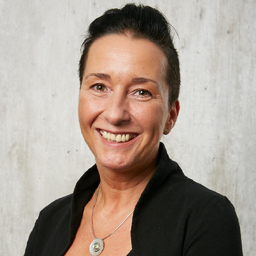 Simone Mast