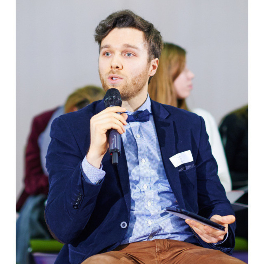 Fabian Ladda Head of Policy and Government Relations, DE & EU