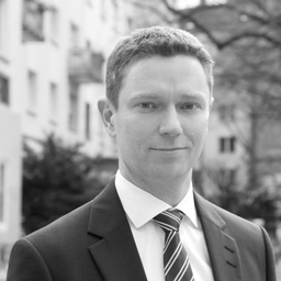 Dr. Nils Roloff