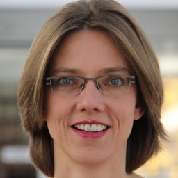 Julia Elvers-Guyot