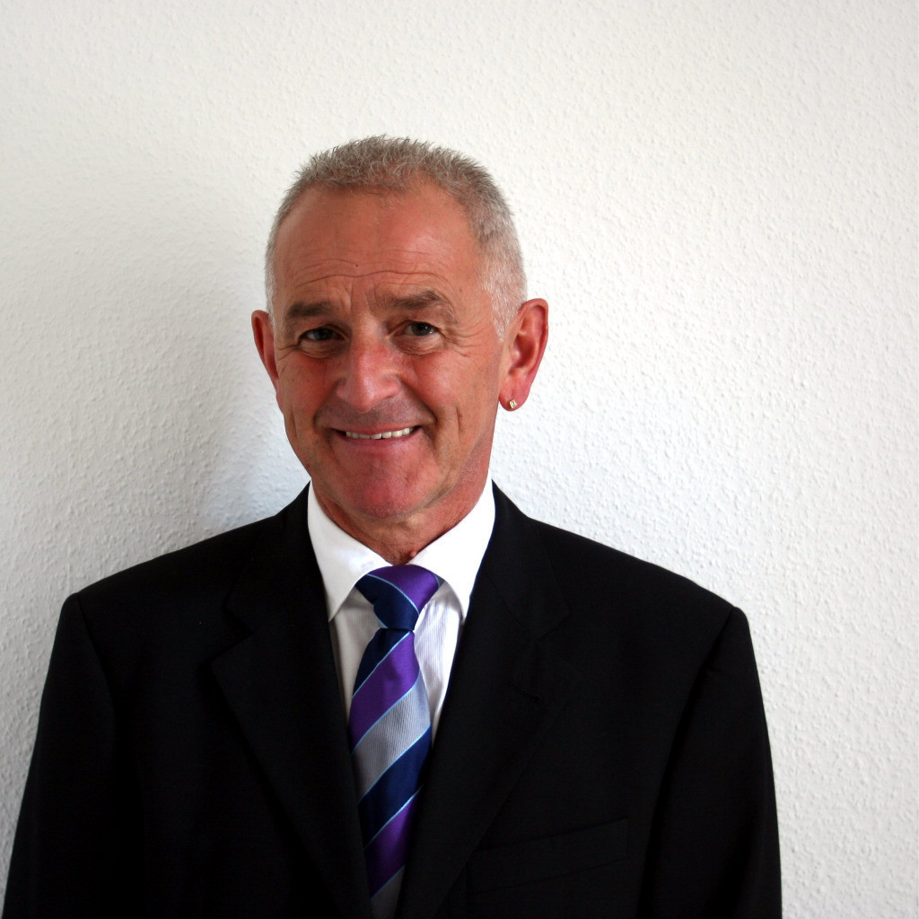 Roland Maus Bachelor Professional of Metal Production and Management HWK Trier XING