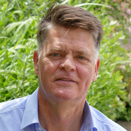 Dr. Christoph Schuster