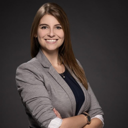 Nadine Klossek-Lais