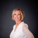 Diana Surges
