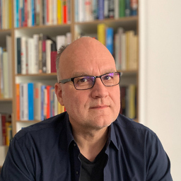 Prof. Dr. Matthias Riedel