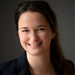 Dr. Amelie Winters