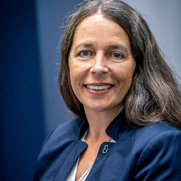 Iris Kluehspies