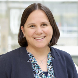 Dr. Stefanie Sujer