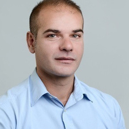 Dr. Armando Morelli